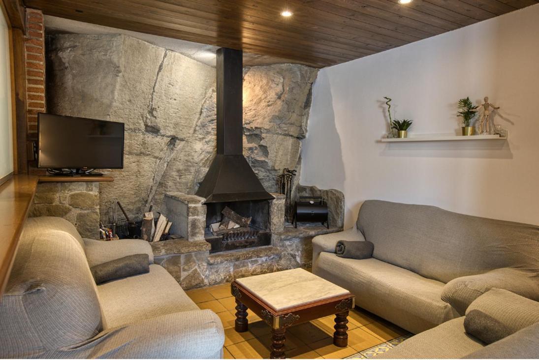 ルピット Nastura Casa Rural L'Artゲストハウス エクステリア 写真